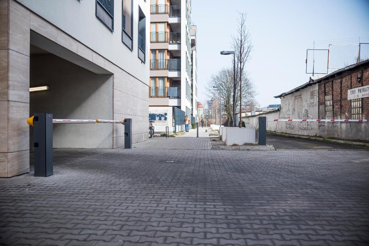 Apartament Z Ogrodkiem I Garazem Poznań Kültér fotó