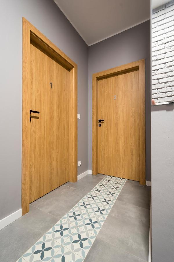Apartament Z Ogrodkiem I Garazem Poznań Kültér fotó
