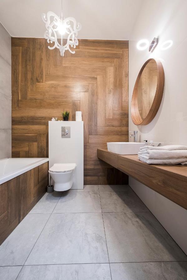 Apartament Z Ogrodkiem I Garazem Poznań Kültér fotó