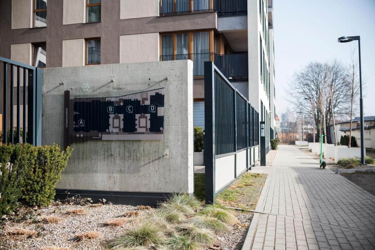 Apartament Z Ogrodkiem I Garazem Poznań Kültér fotó